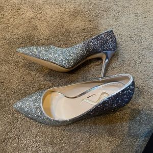 Nina silver/pewter ombré glitter pumps